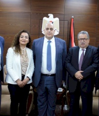 Aiming to strengthen cooperation… INJAZ Palestine meets with Minister of Labor Dr. Nasri Abu Jaish