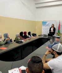 بنك فلسطين و"إنجاز" يُطلقان مشروعاً مشتركاً لتعزيز الوعي المصرفي والتثقيف المالي بين الشباب