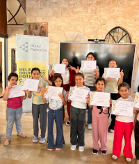 إنجاز فلسطين تعزز الثقافة المالية والذكاء الاصطناعي لدى الأطفال في نابلس