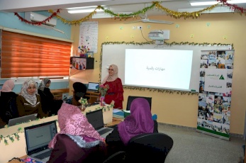 تنمية المهارات الرقمية ومعرفة استراتيجيات التسويق عبر العالم الإفتراضي 