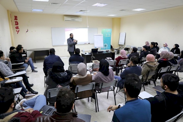 INJAZ Palestine, in partnership with the Palestine Capital Market, begins its specialized training for the students of the student company program