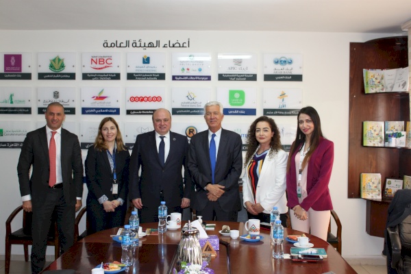 INJAZ Palestine and the Palestine Monetary Authority are discussing ways for cooperation