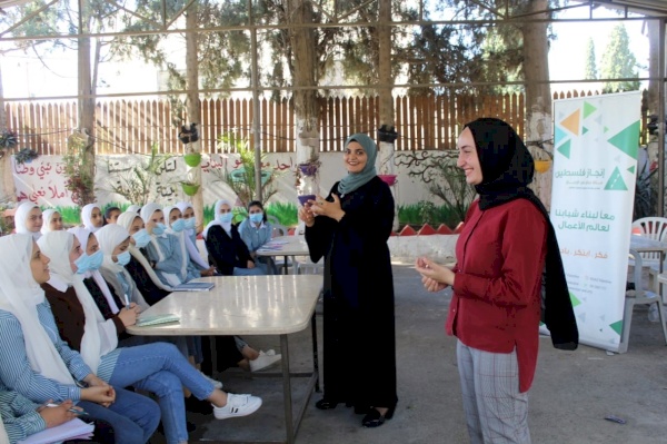"التميز والنجاح يبدأ بفكرة..."... الشركة الطلابية مشورتك