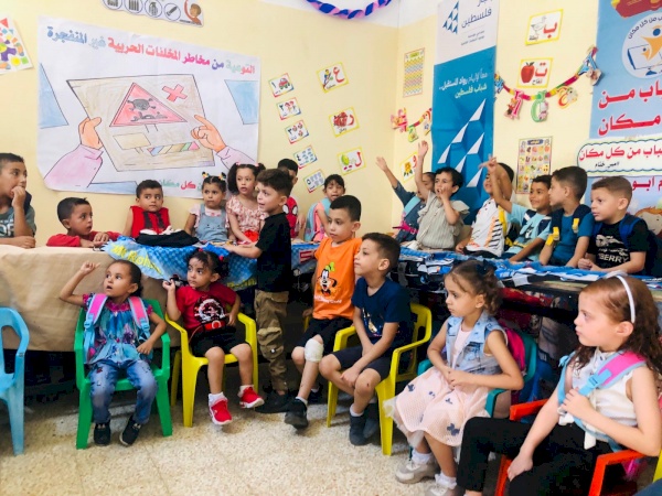 إنجاز فلسطين تضيء سماء النصيرات (غــزة) بمبادرة تعليمية وترفيهية للأطفال